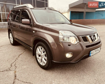 Фіолетовий Ніссан ІксТрейл, об'ємом двигуна 2 л та пробігом 190 тис. км за 10900 $, фото 13 на Automoto.ua