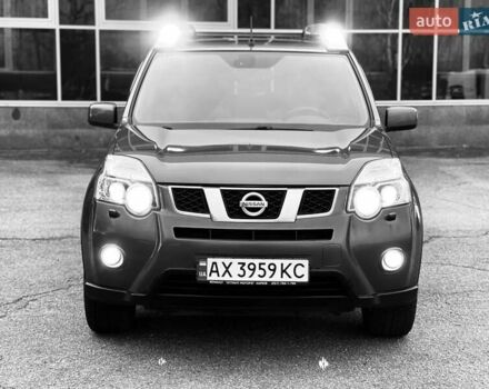 Фіолетовий Ніссан ІксТрейл, об'ємом двигуна 2 л та пробігом 190 тис. км за 10900 $, фото 14 на Automoto.ua