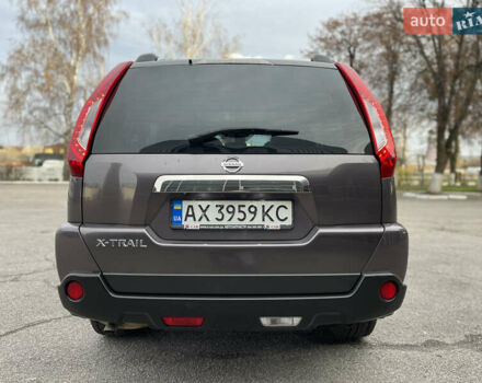 Фіолетовий Ніссан ІксТрейл, об'ємом двигуна 2 л та пробігом 190 тис. км за 10900 $, фото 8 на Automoto.ua