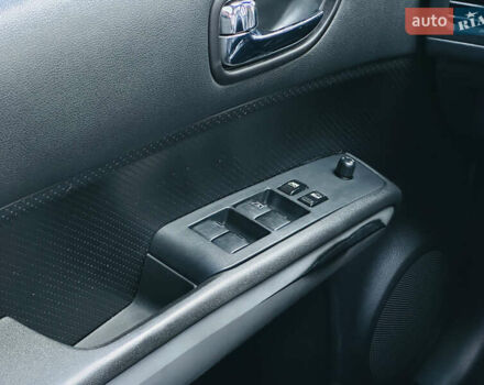 Фиолетовый Ниссан ИксТрейл, объемом двигателя 2 л и пробегом 190 тыс. км за 10800 $, фото 32 на Automoto.ua