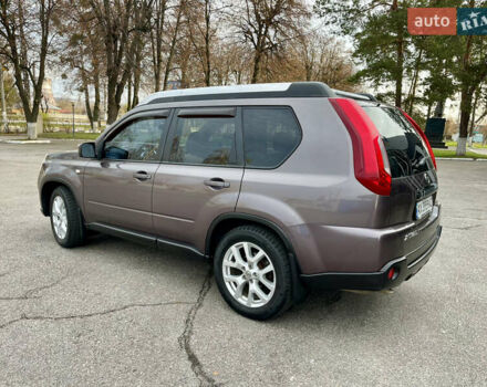 Фіолетовий Ніссан ІксТрейл, об'ємом двигуна 2 л та пробігом 190 тис. км за 10900 $, фото 5 на Automoto.ua