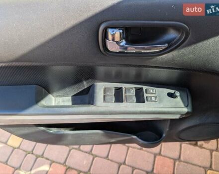 Фиолетовый Ниссан ИксТрейл, объемом двигателя 2 л и пробегом 185 тыс. км за 11000 $, фото 16 на Automoto.ua