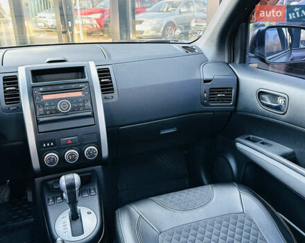 Фиолетовый Ниссан ИксТрейл, объемом двигателя 2 л и пробегом 190 тыс. км за 10800 $, фото 23 на Automoto.ua