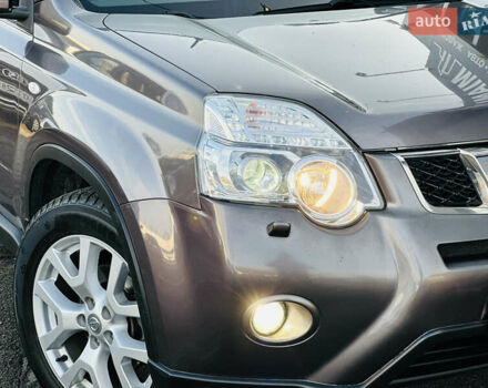 Фиолетовый Ниссан ИксТрейл, объемом двигателя 2 л и пробегом 190 тыс. км за 10800 $, фото 11 на Automoto.ua