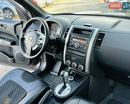 Фиолетовый Ниссан ИксТрейл, объемом двигателя 2 л и пробегом 190 тыс. км за 10800 $, фото 36 на Automoto.ua