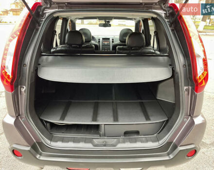 Фіолетовий Ніссан ІксТрейл, об'ємом двигуна 2 л та пробігом 190 тис. км за 10900 $, фото 27 на Automoto.ua