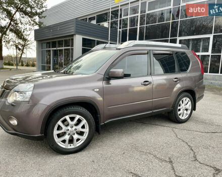 Фіолетовий Ніссан ІксТрейл, об'ємом двигуна 2 л та пробігом 190 тис. км за 10900 $, фото 3 на Automoto.ua