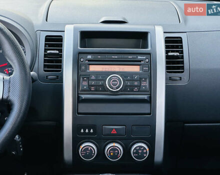 Фиолетовый Ниссан ИксТрейл, объемом двигателя 2 л и пробегом 190 тыс. км за 10800 $, фото 27 на Automoto.ua