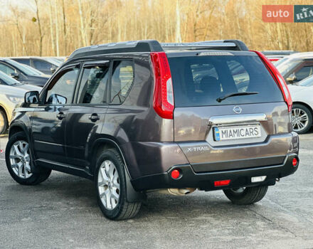 Фиолетовый Ниссан ИксТрейл, объемом двигателя 2 л и пробегом 190 тыс. км за 10800 $, фото 13 на Automoto.ua
