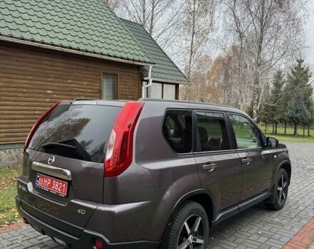 Фиолетовый Ниссан ИксТрейл, объемом двигателя 2 л и пробегом 210 тыс. км за 14800 $, фото 14 на Automoto.ua