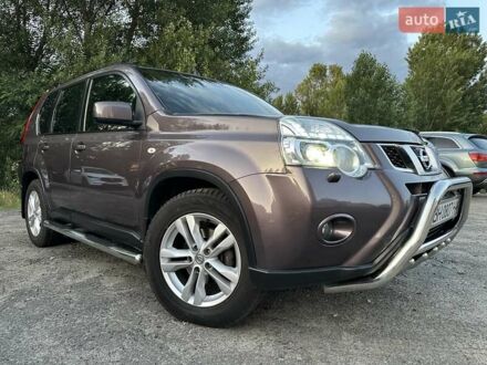 Фиолетовый Ниссан ИксТрейл, объемом двигателя 2.5 л и пробегом 126 тыс. км за 10900 $, фото 1 на Automoto.ua