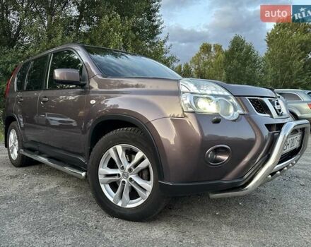 Фиолетовый Ниссан ИксТрейл, объемом двигателя 2.5 л и пробегом 126 тыс. км за 10900 $, фото 1 на Automoto.ua