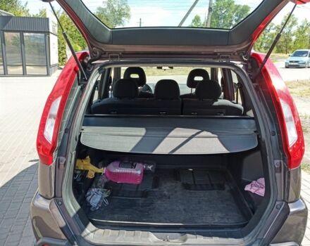 Коричневий Ніссан ІксТрейл, об'ємом двигуна 2 л та пробігом 240 тис. км за 7585 $, фото 6 на Automoto.ua