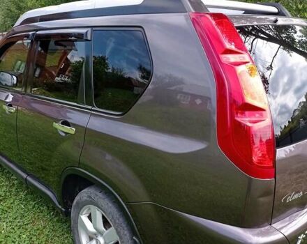 Коричневый Ниссан ИксТрейл, объемом двигателя 2 л и пробегом 285 тыс. км за 8600 $, фото 3 на Automoto.ua