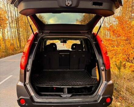 Коричневый Ниссан ИксТрейл, объемом двигателя 2 л и пробегом 263 тыс. км за 10200 $, фото 9 на Automoto.ua