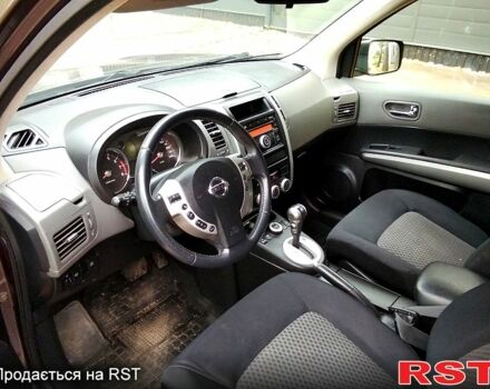 Коричневый Ниссан ИксТрейл, объемом двигателя 2 л и пробегом 211 тыс. км за 8800 $, фото 6 на Automoto.ua