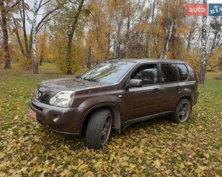 Коричневый Ниссан ИксТрейл, объемом двигателя 2 л и пробегом 246 тыс. км за 8999 $, фото 2 на Automoto.ua