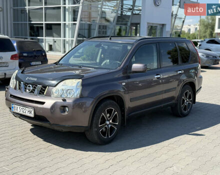 Коричневый Ниссан ИксТрейл, объемом двигателя 2 л и пробегом 255 тыс. км за 11100 $, фото 1 на Automoto.ua