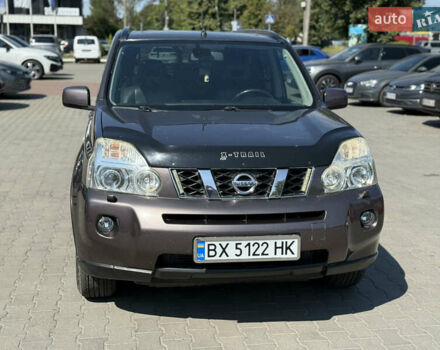 Коричневый Ниссан ИксТрейл, объемом двигателя 2 л и пробегом 255 тыс. км за 11100 $, фото 2 на Automoto.ua