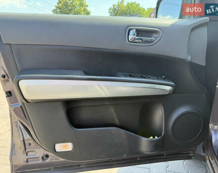 Коричневый Ниссан ИксТрейл, объемом двигателя 2 л и пробегом 255 тыс. км за 11100 $, фото 10 на Automoto.ua