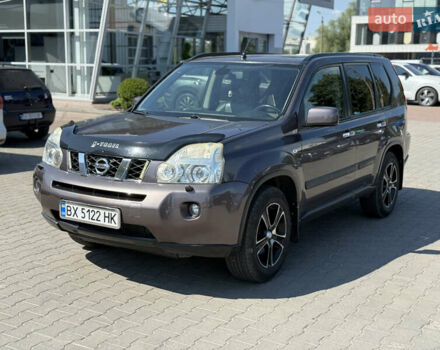 Коричневый Ниссан ИксТрейл, объемом двигателя 2 л и пробегом 255 тыс. км за 11100 $, фото 3 на Automoto.ua