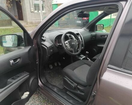 Коричневый Ниссан ИксТрейл, объемом двигателя 2 л и пробегом 277 тыс. км за 8799 $, фото 1 на Automoto.ua