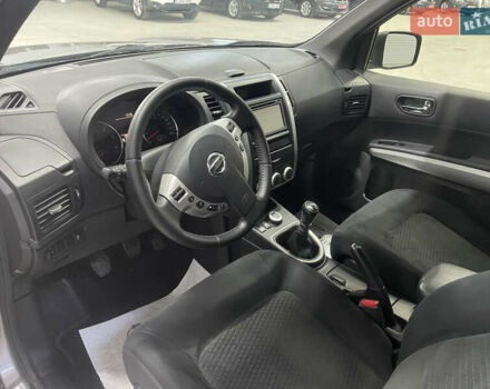 Коричневый Ниссан ИксТрейл, объемом двигателя 2 л и пробегом 198 тыс. км за 13950 $, фото 4 на Automoto.ua