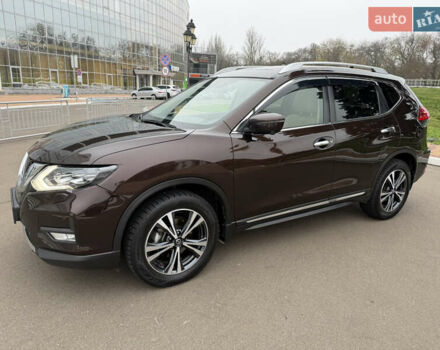 Коричневый Ниссан ИксТрейл, объемом двигателя 1.6 л и пробегом 115 тыс. км за 23500 $, фото 3 на Automoto.ua
