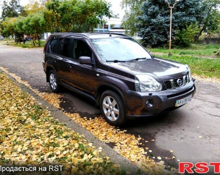 Коричневый Ниссан ИксТрейл, объемом двигателя 2 л и пробегом 211 тыс. км за 8800 $, фото 1 на Automoto.ua