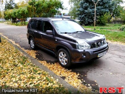 Ниссан ИксТрейл 2007 в Конотопе на Automoto.ua Коричневый Ниссан ИксТрейл, объемом двигателя 2 л и пробегом 211 тыс. км за 8800 $, фото 1 на Automoto.ua