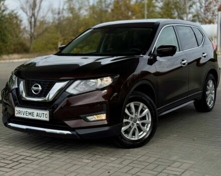 Коричневый Ниссан ИксТрейл, объемом двигателя 1.6 л и пробегом 43 тыс. км за 17999 $, фото 1 на Automoto.ua