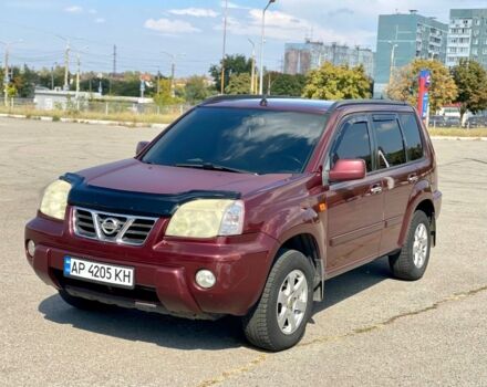 Красный Ниссан ИксТрейл, объемом двигателя 2.2 л и пробегом 337 тыс. км за 3599 $, фото 1 на Automoto.ua