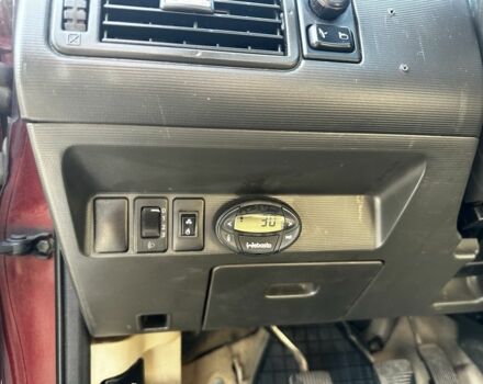 Красный Ниссан ИксТрейл, объемом двигателя 2.2 л и пробегом 421 тыс. км за 4000 $, фото 5 на Automoto.ua