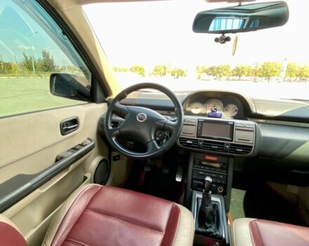 Красный Ниссан ИксТрейл, объемом двигателя 2.2 л и пробегом 337 тыс. км за 3599 $, фото 10 на Automoto.ua