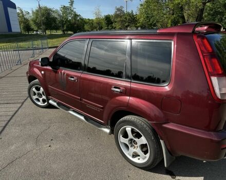 Красный Ниссан ИксТрейл, объемом двигателя 2.2 л и пробегом 421 тыс. км за 4000 $, фото 1 на Automoto.ua