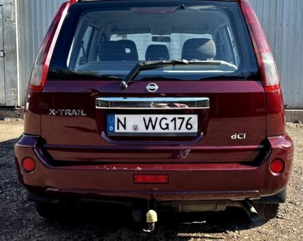 Красный Ниссан ИксТрейл, объемом двигателя 2.2 л и пробегом 1 тыс. км за 4500 $, фото 5 на Automoto.ua