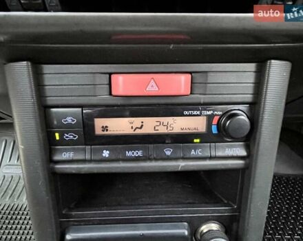 Красный Ниссан ИксТрейл, объемом двигателя 2 л и пробегом 227 тыс. км за 7250 $, фото 9 на Automoto.ua