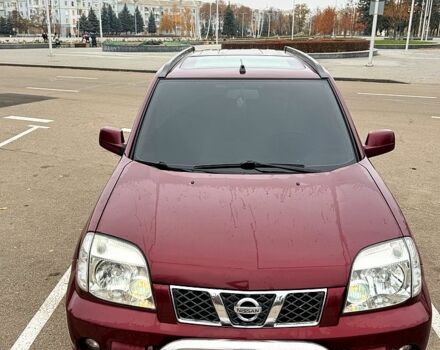 Красный Ниссан ИксТрейл, объемом двигателя 2.5 л и пробегом 270 тыс. км за 5600 $, фото 10 на Automoto.ua