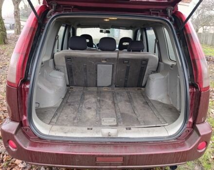 Красный Ниссан ИксТрейл, объемом двигателя 2.2 л и пробегом 400 тыс. км за 3500 $, фото 11 на Automoto.ua