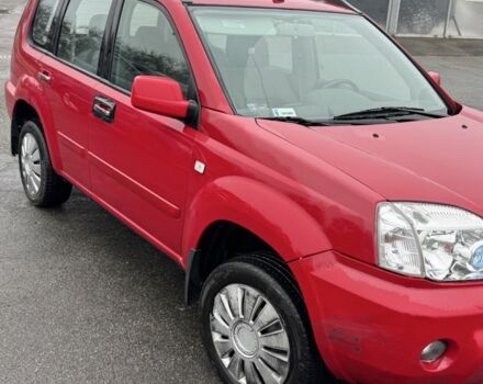 Красный Ниссан ИксТрейл, объемом двигателя 2.2 л и пробегом 273 тыс. км за 2850 $, фото 1 на Automoto.ua