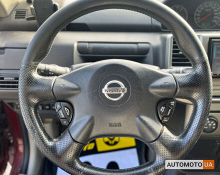 Красный Ниссан ИксТрейл, объемом двигателя 2.5 л и пробегом 280 тыс. км за 8600 $, фото 12 на Automoto.ua