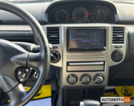 Красный Ниссан ИксТрейл, объемом двигателя 2.5 л и пробегом 280 тыс. км за 8600 $, фото 18 на Automoto.ua