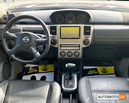 Красный Ниссан ИксТрейл, объемом двигателя 2.5 л и пробегом 280 тыс. км за 8600 $, фото 22 на Automoto.ua