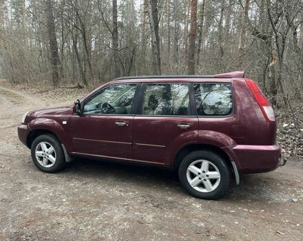 Красный Ниссан ИксТрейл, объемом двигателя 2.2 л и пробегом 160 тыс. км за 5000 $, фото 6 на Automoto.ua