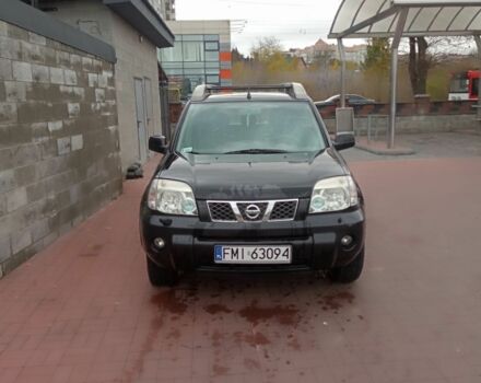 Красный Ниссан ИксТрейл, объемом двигателя 2.2 л и пробегом 335 тыс. км за 5008 $, фото 12 на Automoto.ua