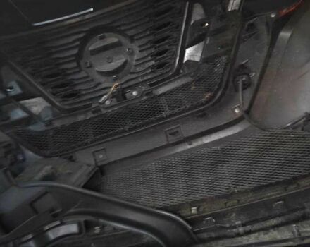 Красный Ниссан ИксТрейл, объемом двигателя 2.5 л и пробегом 70 тыс. км за 8300 $, фото 5 на Automoto.ua