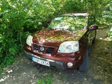 Ниссан ИксТрейл 2002 в Сумах на Automoto.ua Красный Ниссан ИксТрейл, объемом двигателя 2.2 л и пробегом 280 тыс. км за 3200 $, фото 1 на Automoto.ua