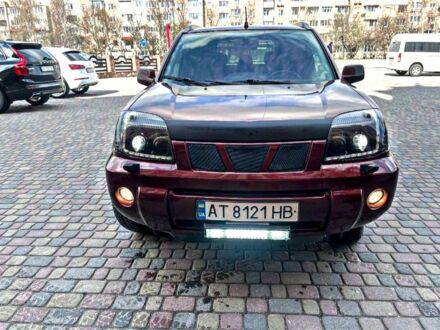 Ніссан ІксТрейл 2003 у Тернополі на Automoto.ua Червоний Ніссан ІксТрейл, об'ємом двигуна 2.2 л та пробігом 300 тис. км за 5000 $, фото 1 на Automoto.ua