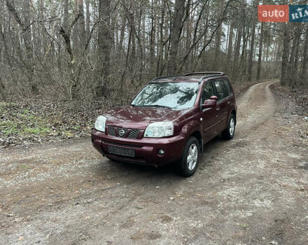 Красный Ниссан ИксТрейл, объемом двигателя 2.2 л и пробегом 160 тыс. км за 5000 $, фото 1 на Automoto.ua