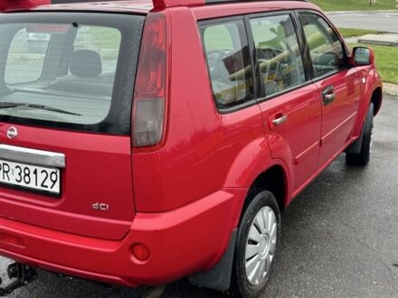 Красный Ниссан ИксТрейл, объемом двигателя 2.2 л и пробегом 273 тыс. км за 2850 $, фото 1 на Automoto.ua